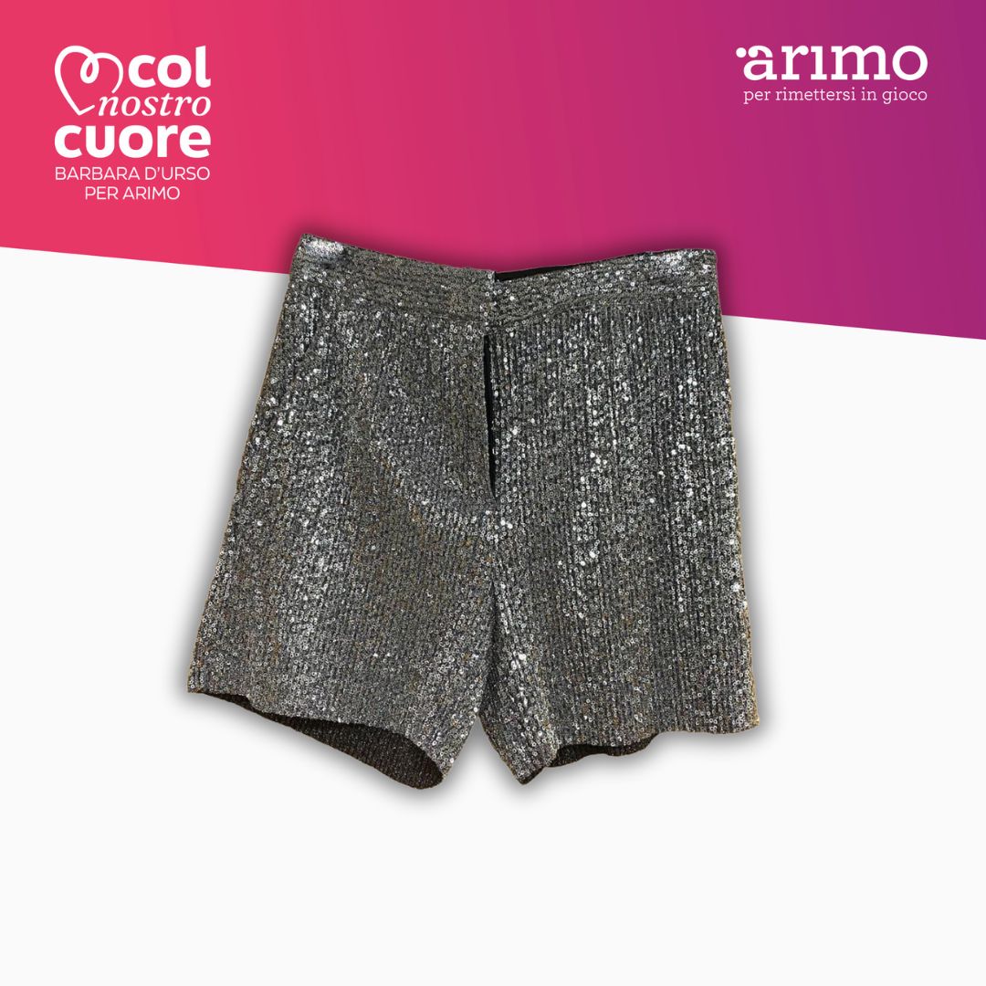 Short con paillette argento, tasche e cerniera anteriore